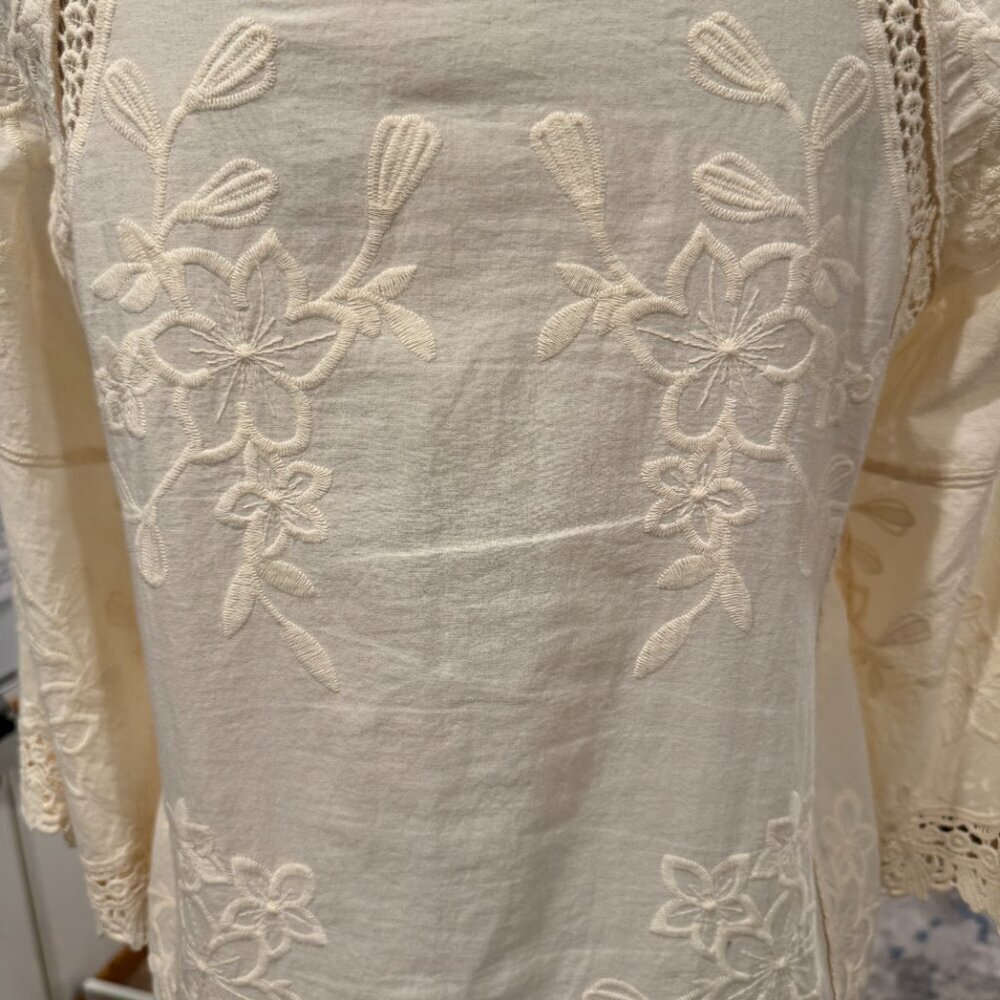 SOFT SURROUNDINGS Top Tunic peasant shirt cream crocheted lace embroidered XS - Picture 9 of 10